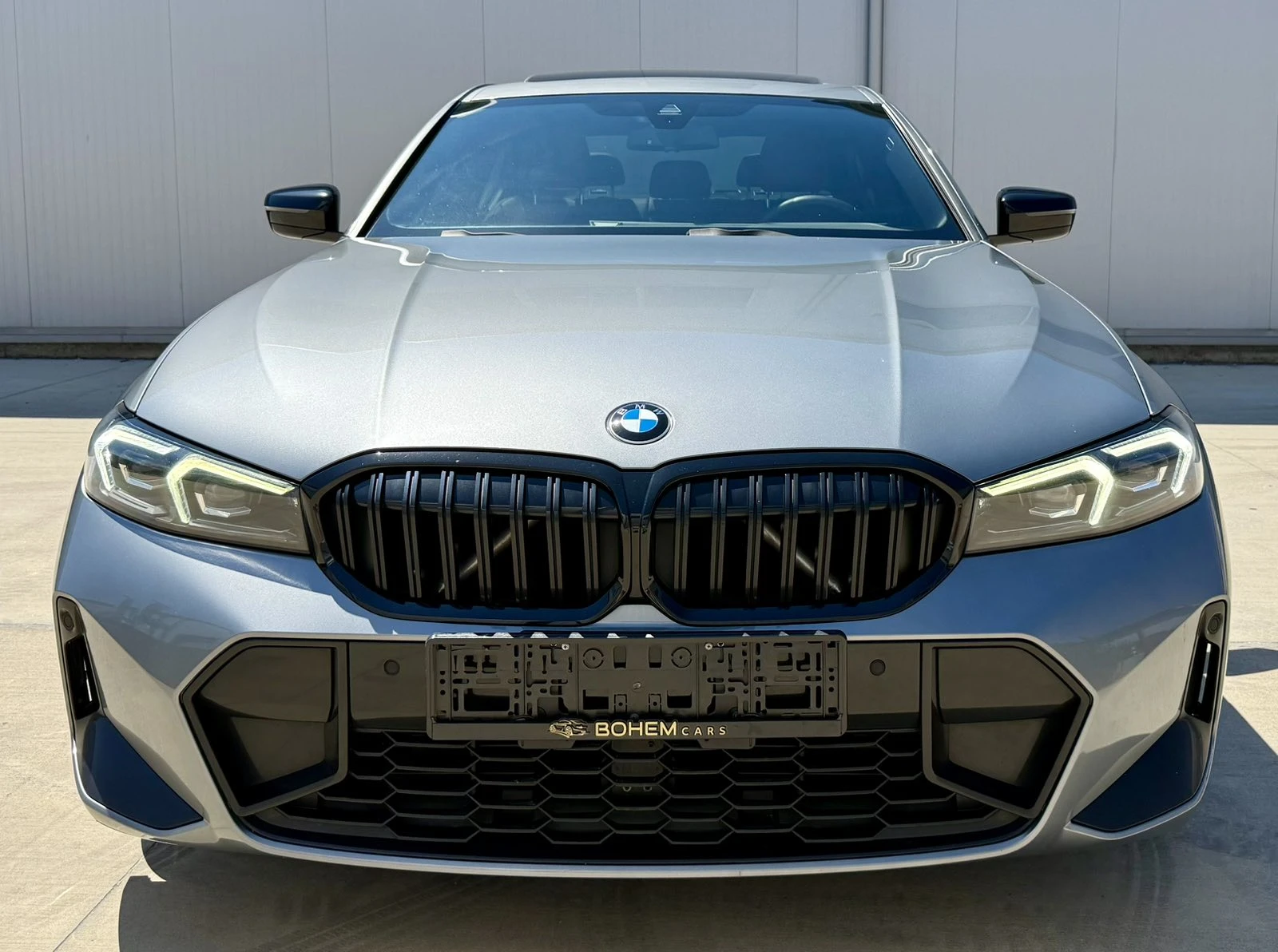 BMW 330 xDrive M Package, снимка 8 - Автомобили и джипове - 55529680