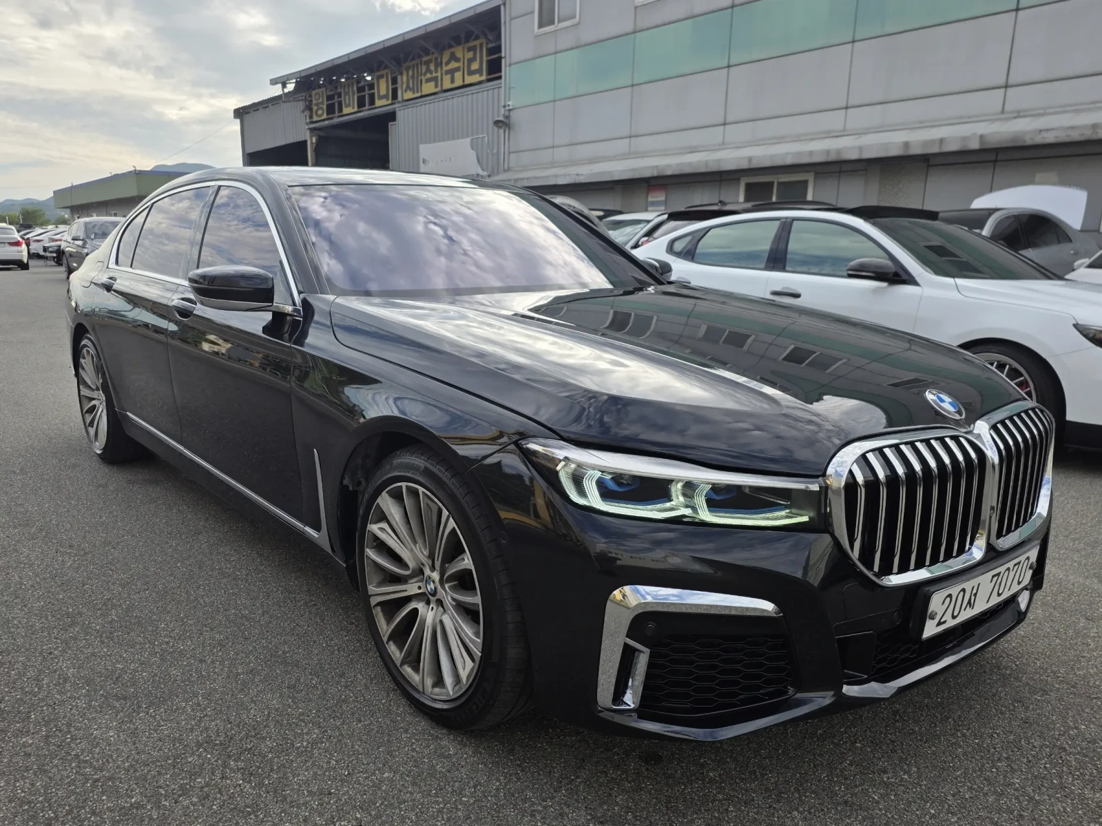 BMW 750 LI XDRIVE TV-EKРАНИ * КРАЙНА ЦЕНА* FIRST CLASS