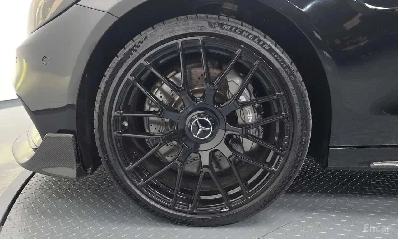 Mercedes-Benz C 63 AMG, снимка 5 - Автомобили и джипове - 56685577