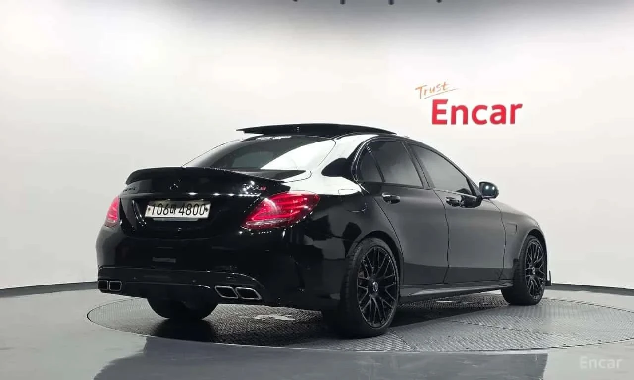 Mercedes-Benz C 63 AMG, снимка 2 - Автомобили и джипове - 56685577