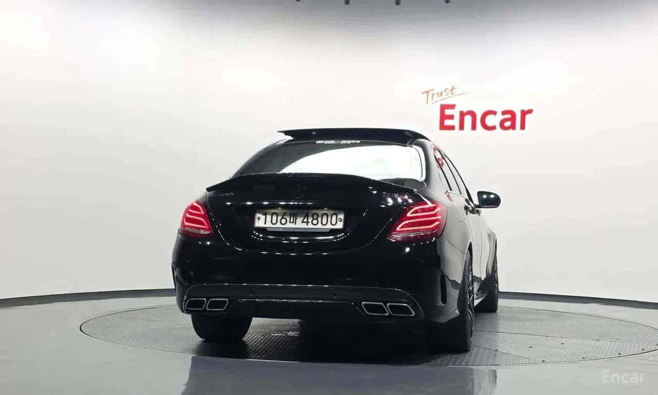 Mercedes-Benz C 63 AMG, снимка 4 - Автомобили и джипове - 56685577