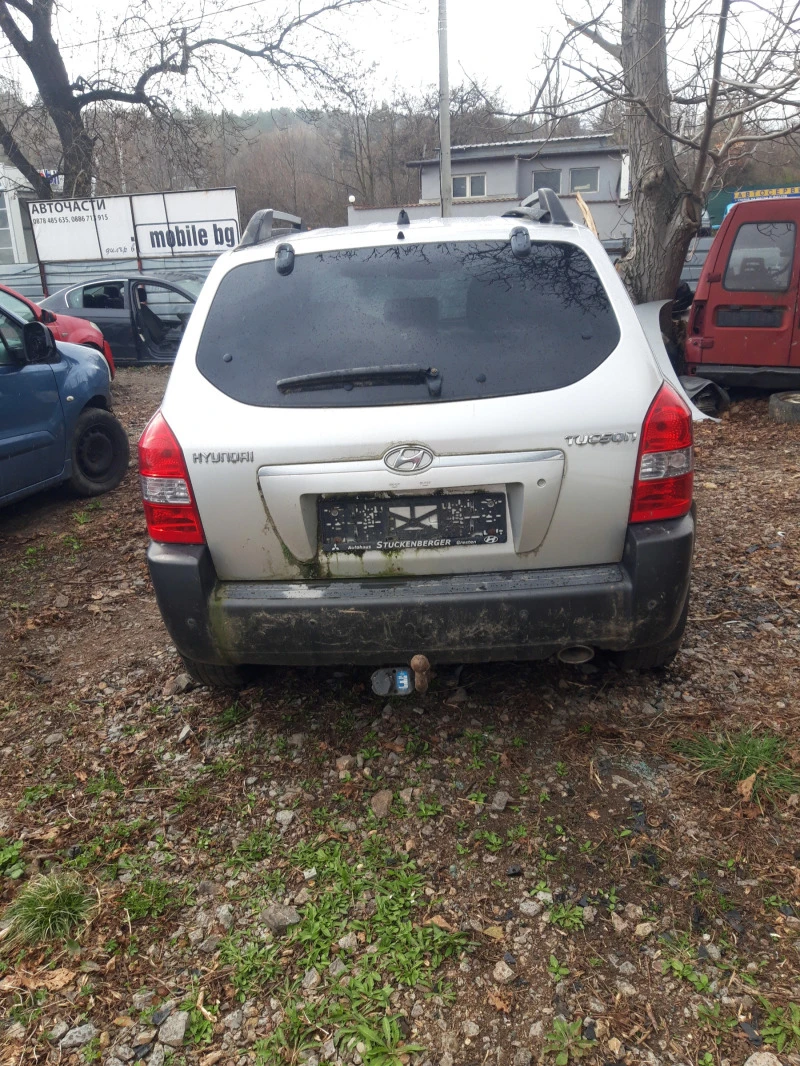 Hyundai Tucson 2.0i 140ks.2WD.НА ЧАСТИ, снимка 3 - Автомобили и джипове - 44744155