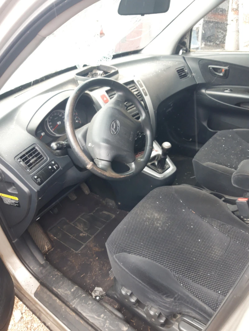 Hyundai Tucson 2.0i 140ks.2WD.НА ЧАСТИ, снимка 5 - Автомобили и джипове - 44744155