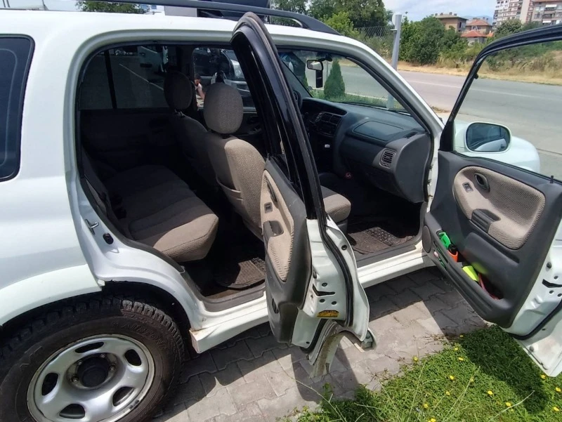 Suzuki Grand vitara, снимка 6 - Автомобили и джипове - 46473046