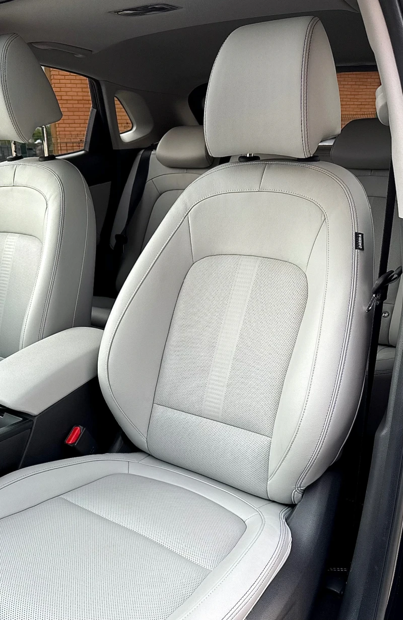 Hyundai Kona Гаранционна / Бяла кожа / FULL / Сервизна история , снимка 9 - Автомобили и джипове - 51918370