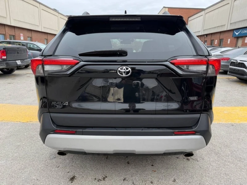 Toyota Rav4 * Trail * CARFAX * БЕЗ ПЪРВОНАЧАЛНА ВНОСКА, снимка 4 - Автомобили и джипове - 52912924