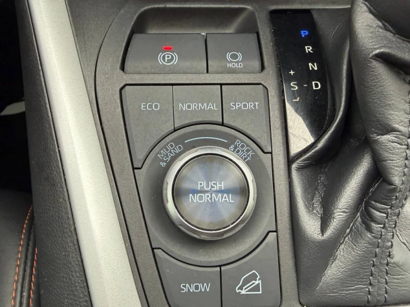 Toyota Rav4 * Trail * CARFAX * БЕЗ ПЪРВОНАЧАЛНА ВНОСКА, снимка 12 - Автомобили и джипове - 52912924