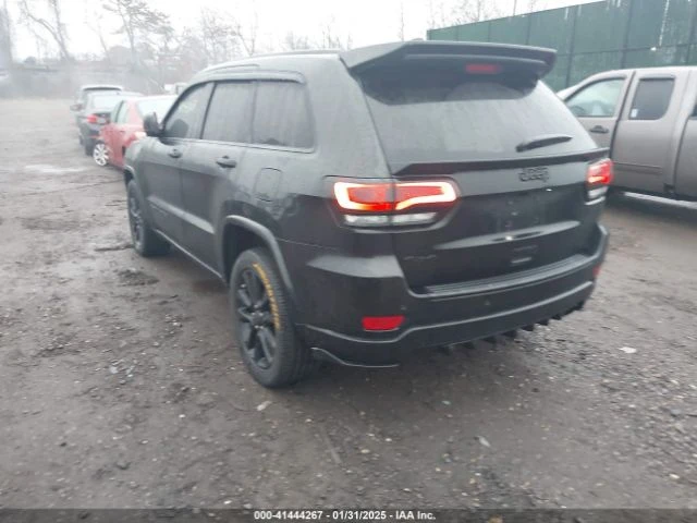 Jeep Grand cherokee 2018 JEEP GRAND CHEROKEE ALTITUDE 4X4, снимка 3 - Автомобили и джипове - 49178077