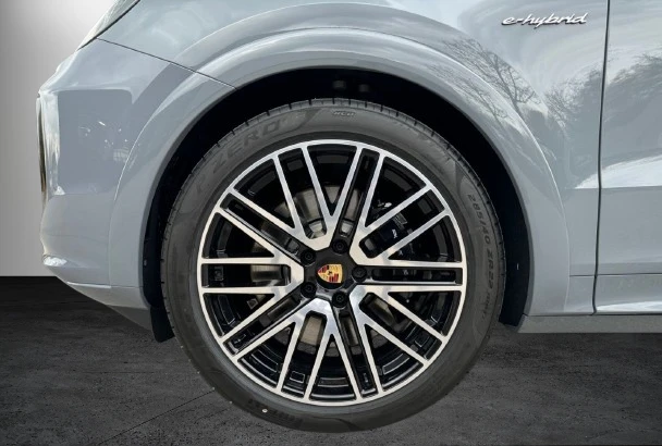 Porsche Cayenne S E-Hybrid = NEW = Sport Design Гаранция - изображение 5