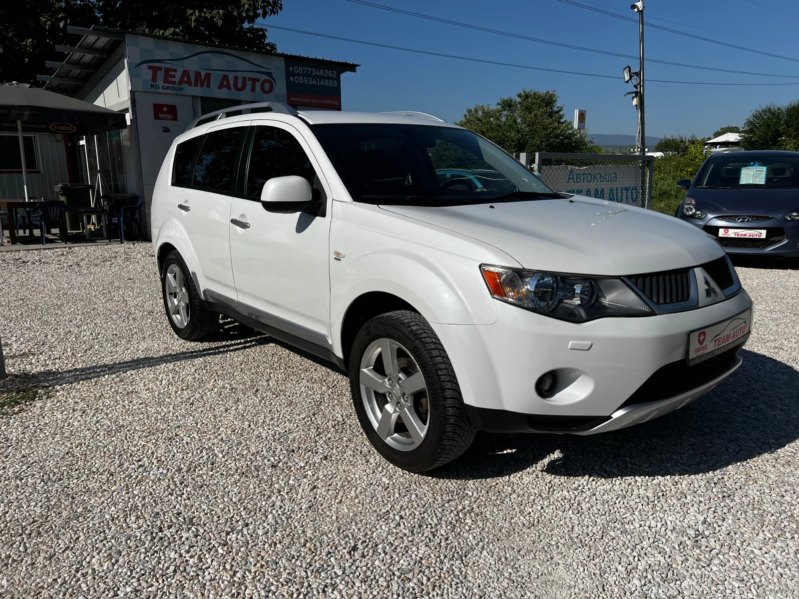 Mitsubishi Outlander 2.4i AUTOMATIC 193000KM - изображение 2