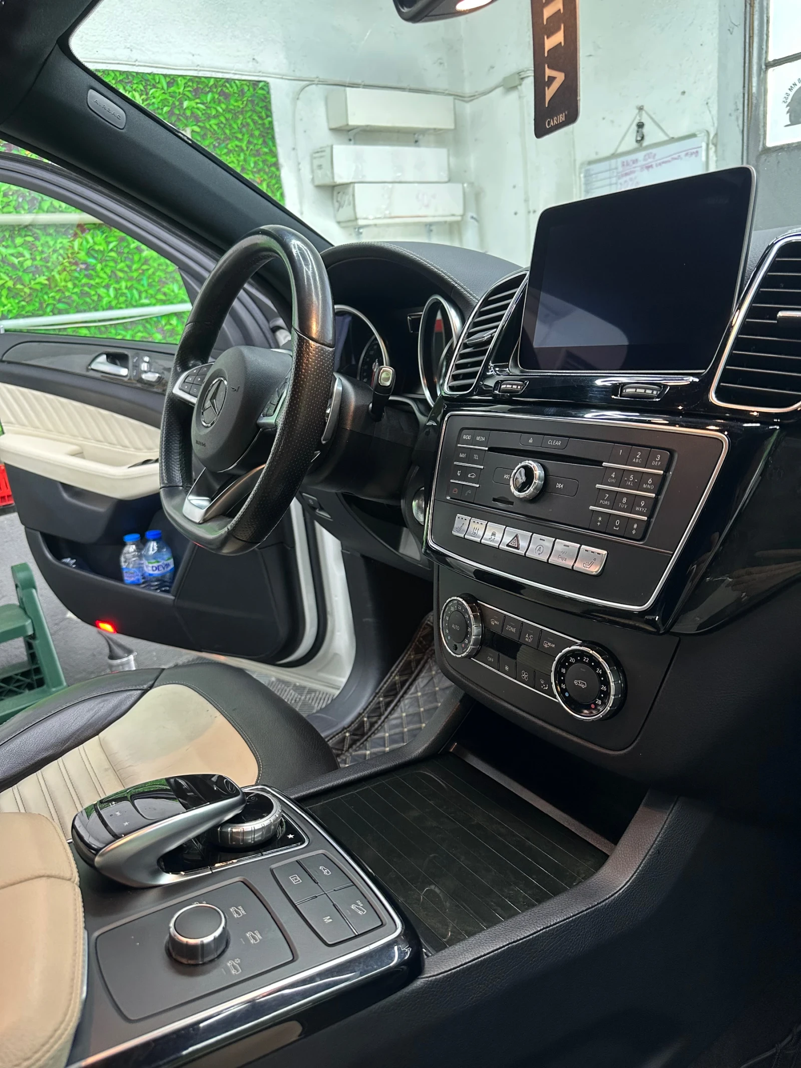 Mercedes-Benz GLE 350 Coupe AMG/Night pack FULL, снимка 17 - Автомобили и джипове - 53566410