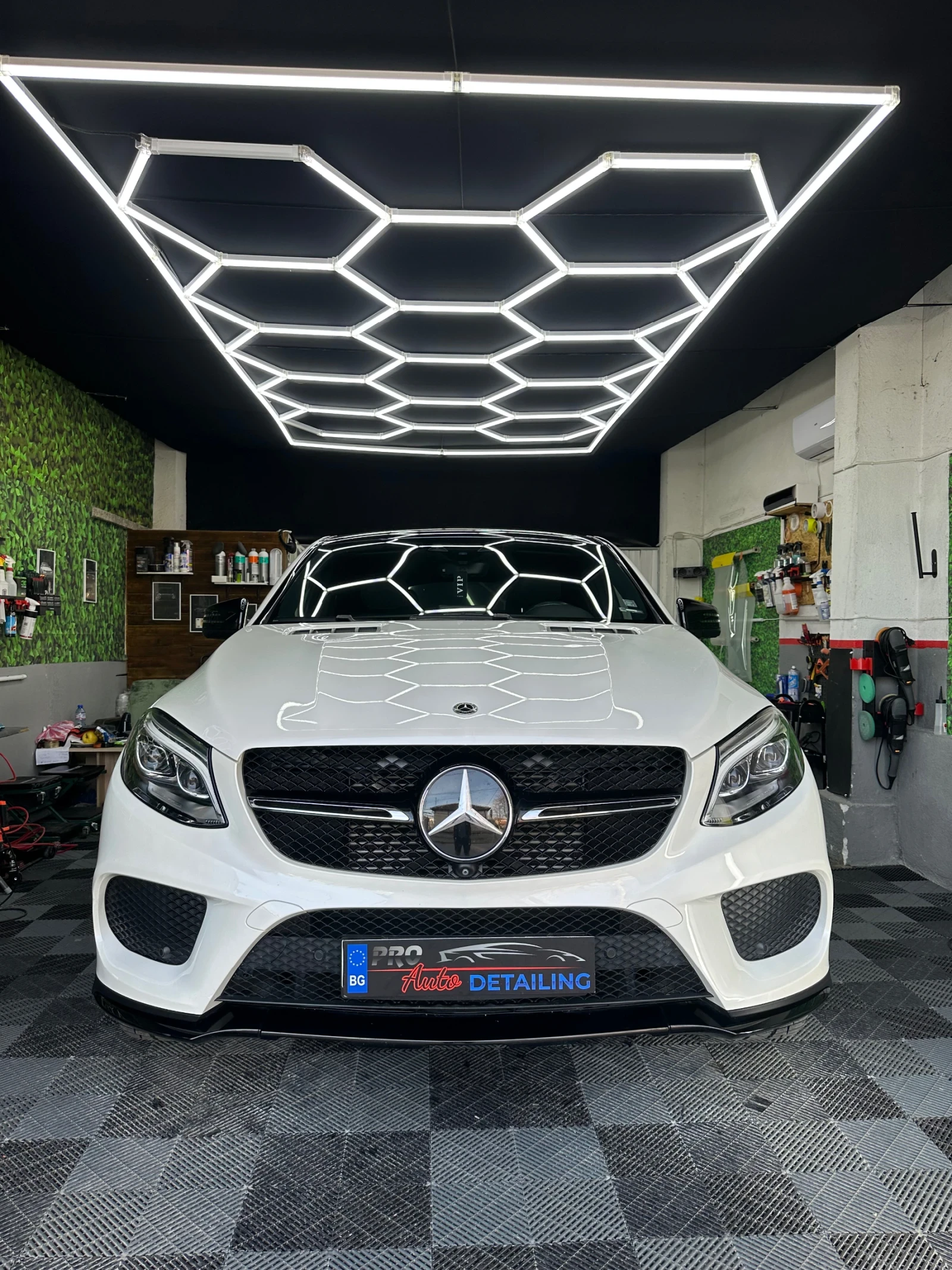 Mercedes-Benz GLE 350 Coupe AMG/Night pack FULL, снимка 12 - Автомобили и джипове - 53566410