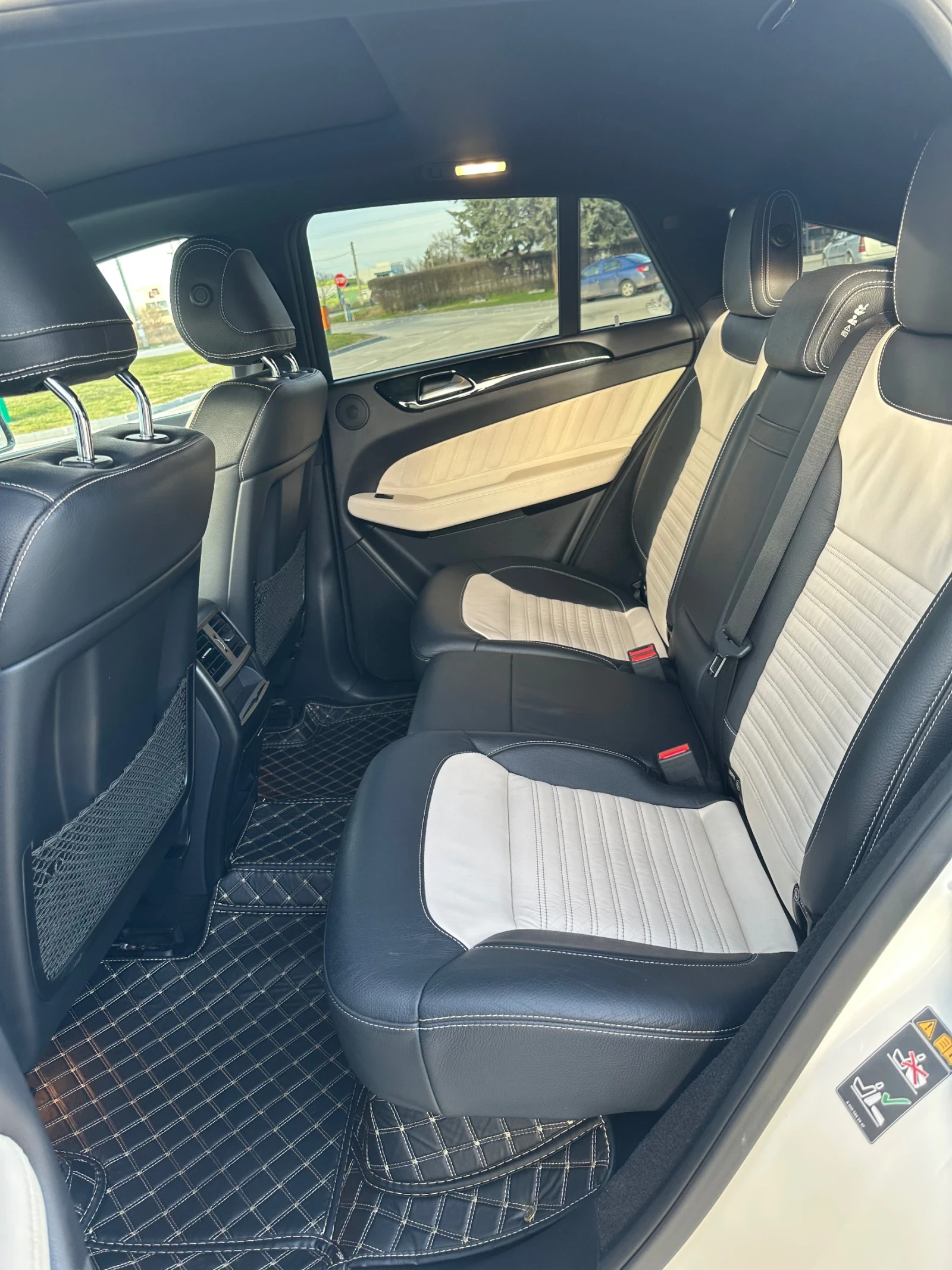 Mercedes-Benz GLE 350 Coupe AMG/Night pack FULL, снимка 8 - Автомобили и джипове - 53566410