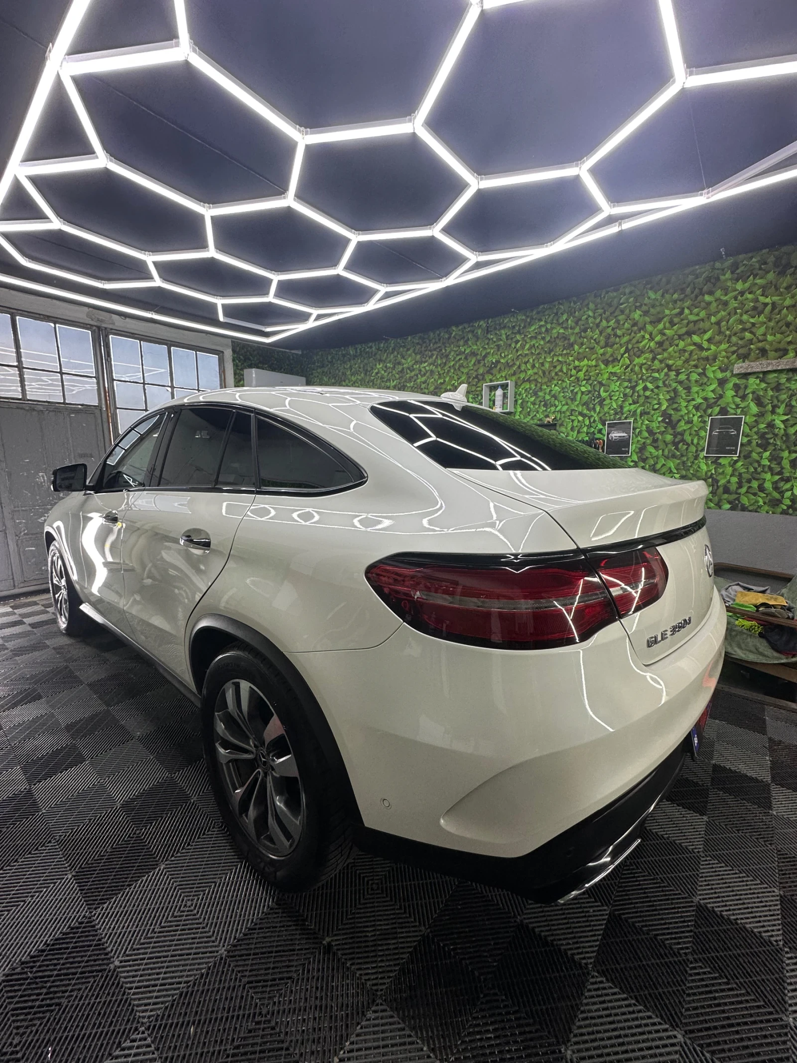 Mercedes-Benz GLE 350 Coupe AMG/Night pack FULL, снимка 14 - Автомобили и джипове - 53566410