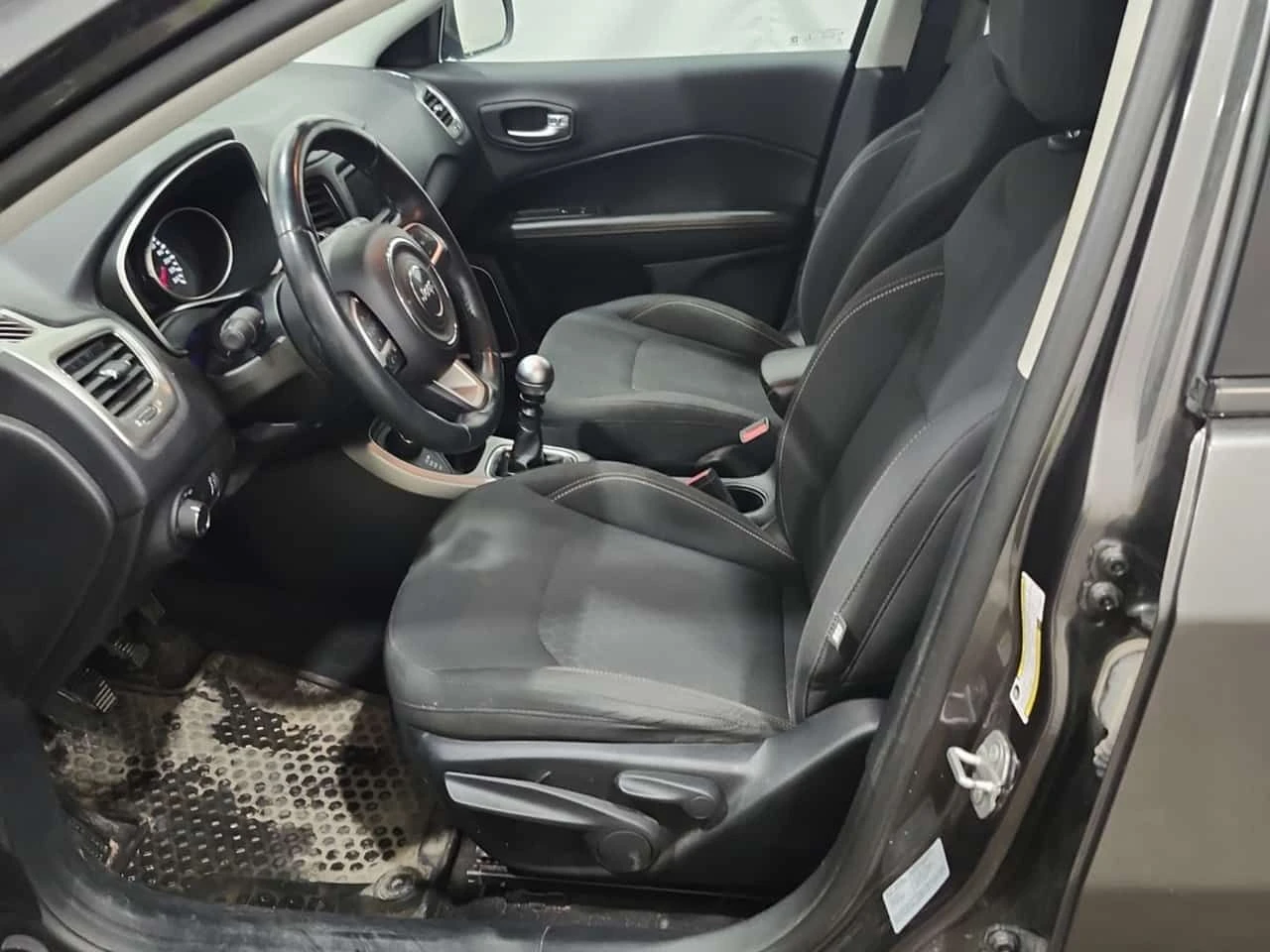 Jeep Compass * SPORT * CARFAX * 2 КЛЮЧА * ПОДГРЕВИ * ПАНО * , снимка 5 - Автомобили и джипове - 54820492