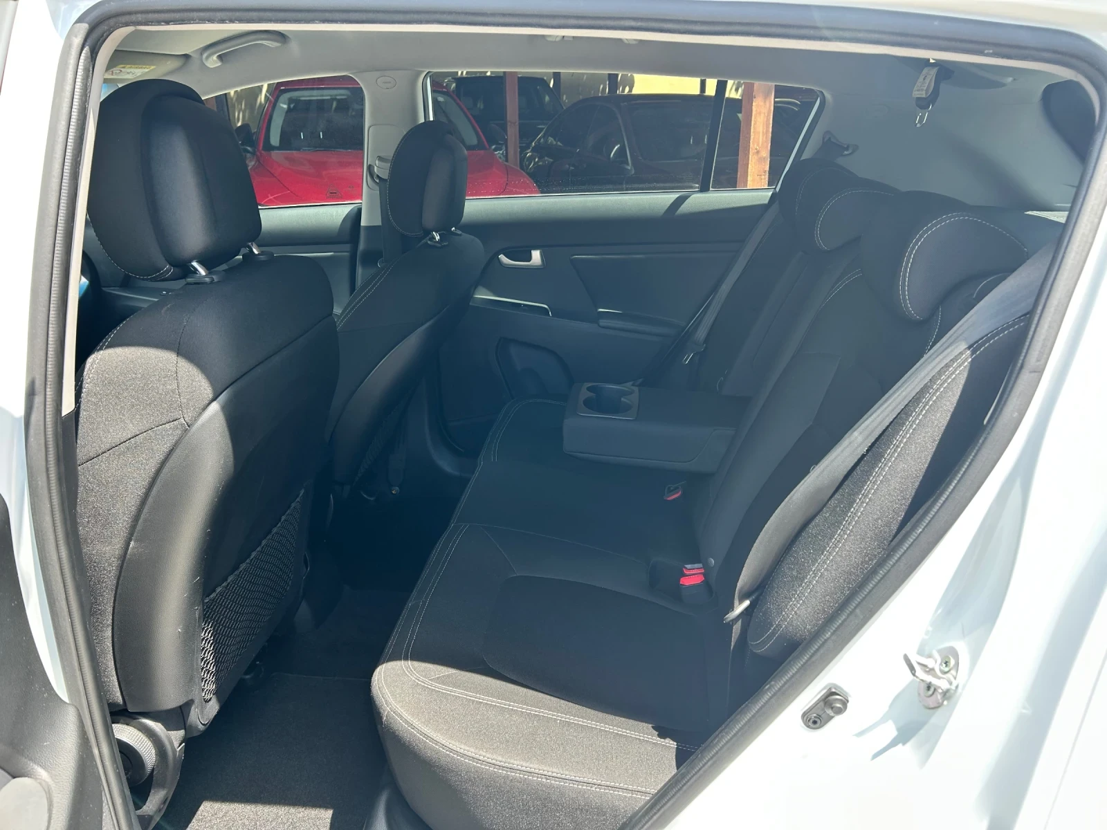 Kia Sportage 1.7CRDI 2WD, снимка 14 - Автомобили и джипове - 55080621
