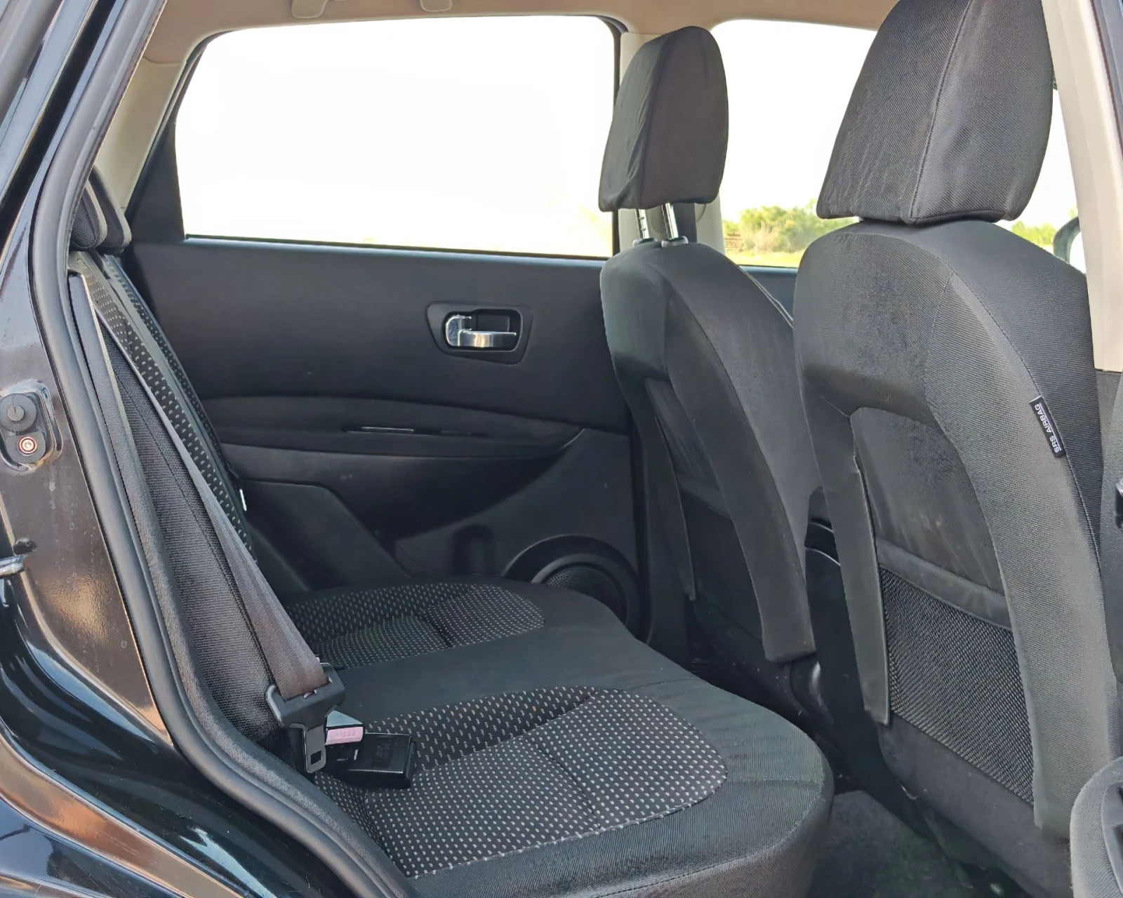 Nissan Qashqai 1.6 136 К.С. ГАЗ БЕНЗИН! , снимка 13 - Автомобили и джипове - 55589899