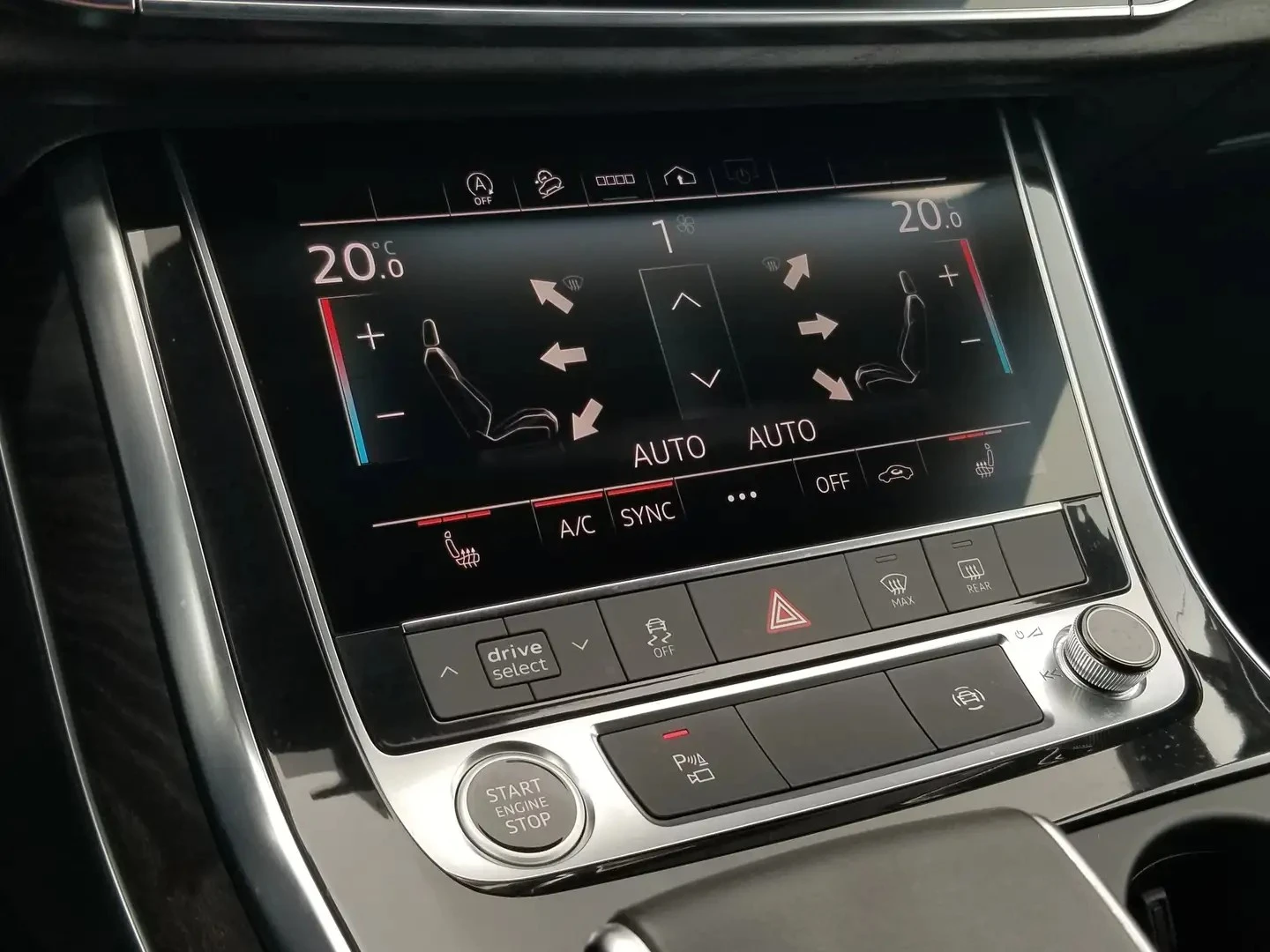 Audi Q7 PROGRESSIV S LINE ЦЕНА ДО БЪЛГАРИЯ АВТОКРЕДИТ, снимка 12 - Автомобили и джипове - 55950499
