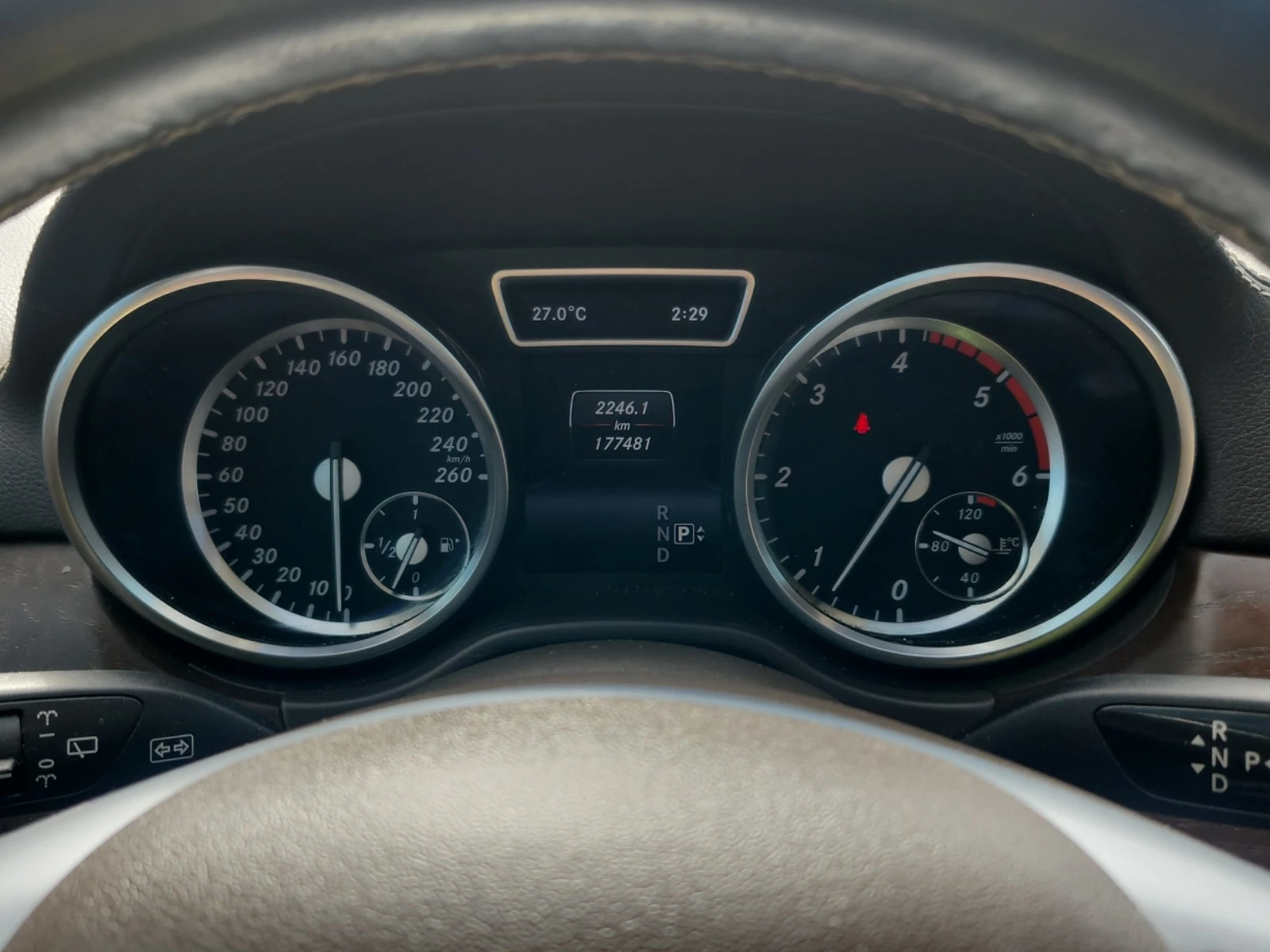 Mercedes-Benz GL 350 АМГ ПАКЕТ/4matic/Bluetec /CARFAX/ФИНАНСИРАНЕ, снимка 9 - Автомобили и джипове - 56076263