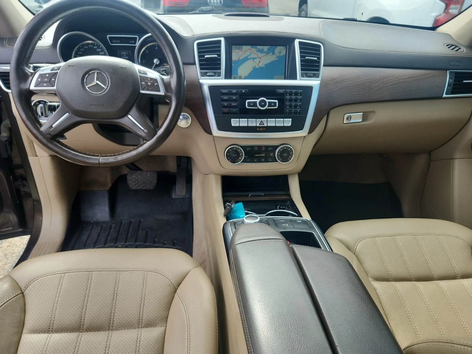 Mercedes-Benz GL 350 АМГ ПАКЕТ/4matic/Bluetec /CARFAX/ФИНАНСИРАНЕ, снимка 10 - Автомобили и джипове - 56076263