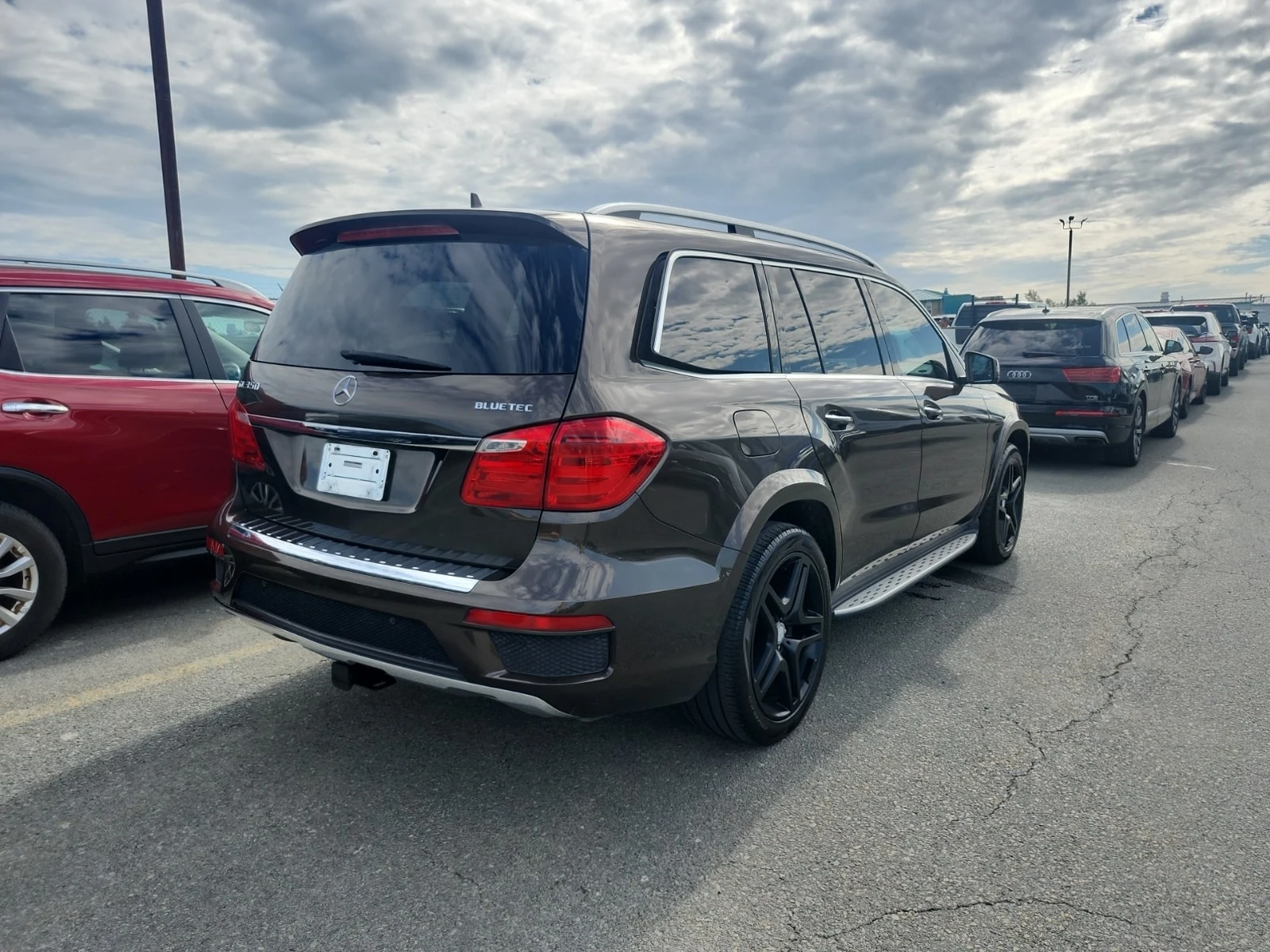 Mercedes-Benz GL 350 АМГ ПАКЕТ/4matic/Bluetec /CARFAX/ФИНАНСИРАНЕ, снимка 2 - Автомобили и джипове - 56076263