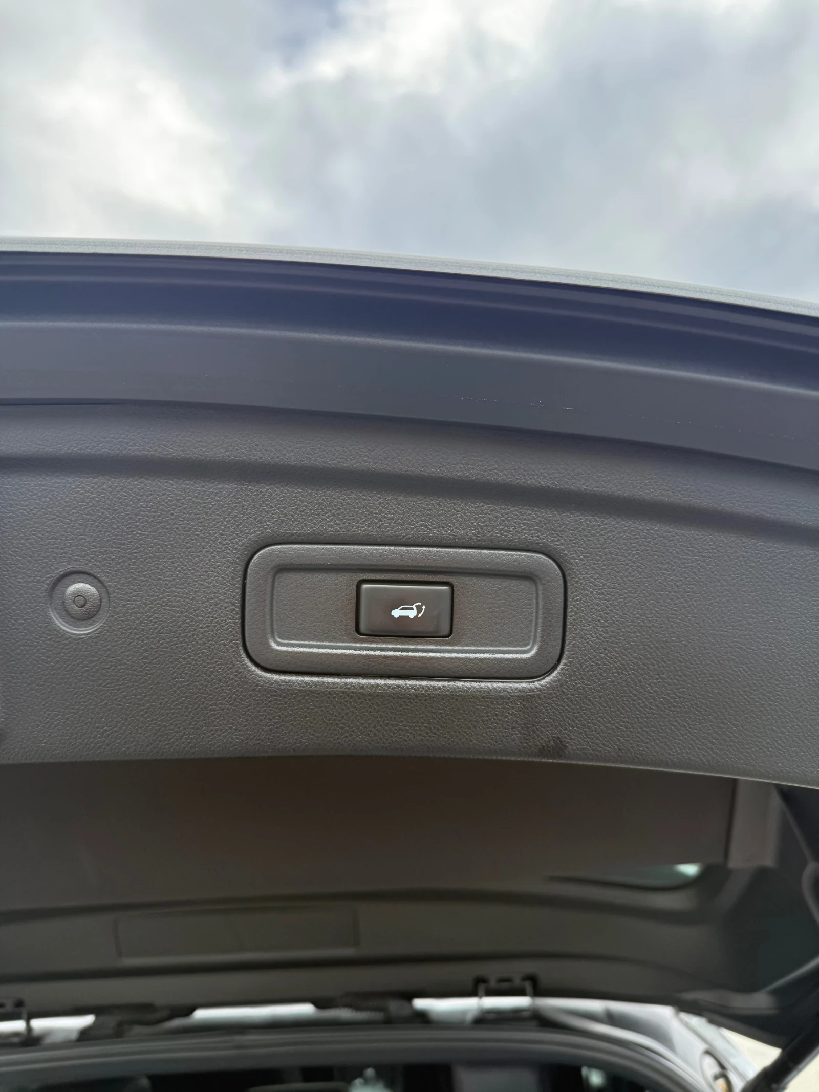 Infiniti QX70 S 3.7 ГАЗ VITOSHA AUTO, снимка 10 - Автомобили и джипове - 56380363