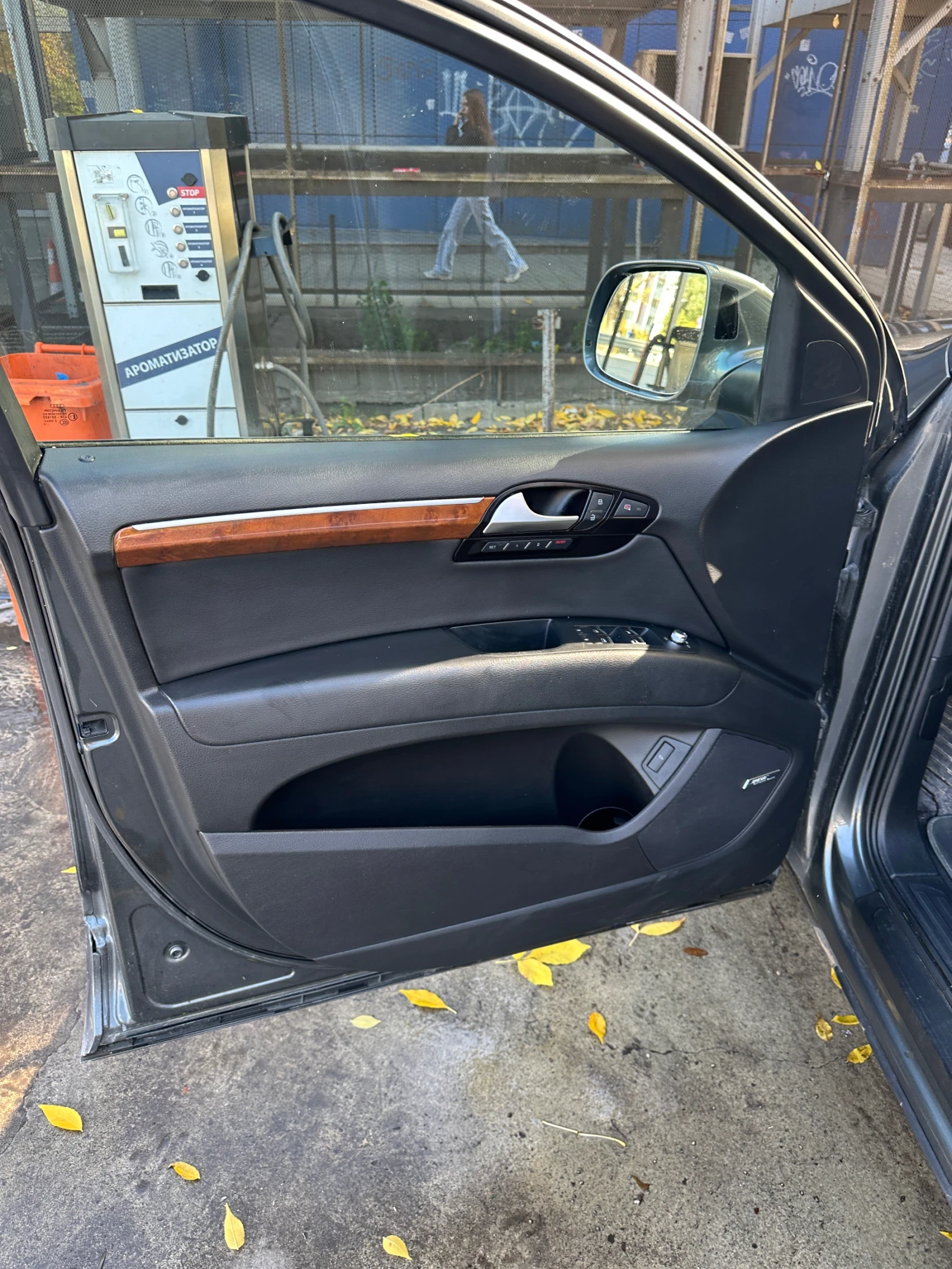 Audi Q7, снимка 7 - Автомобили и джипове - 56648104