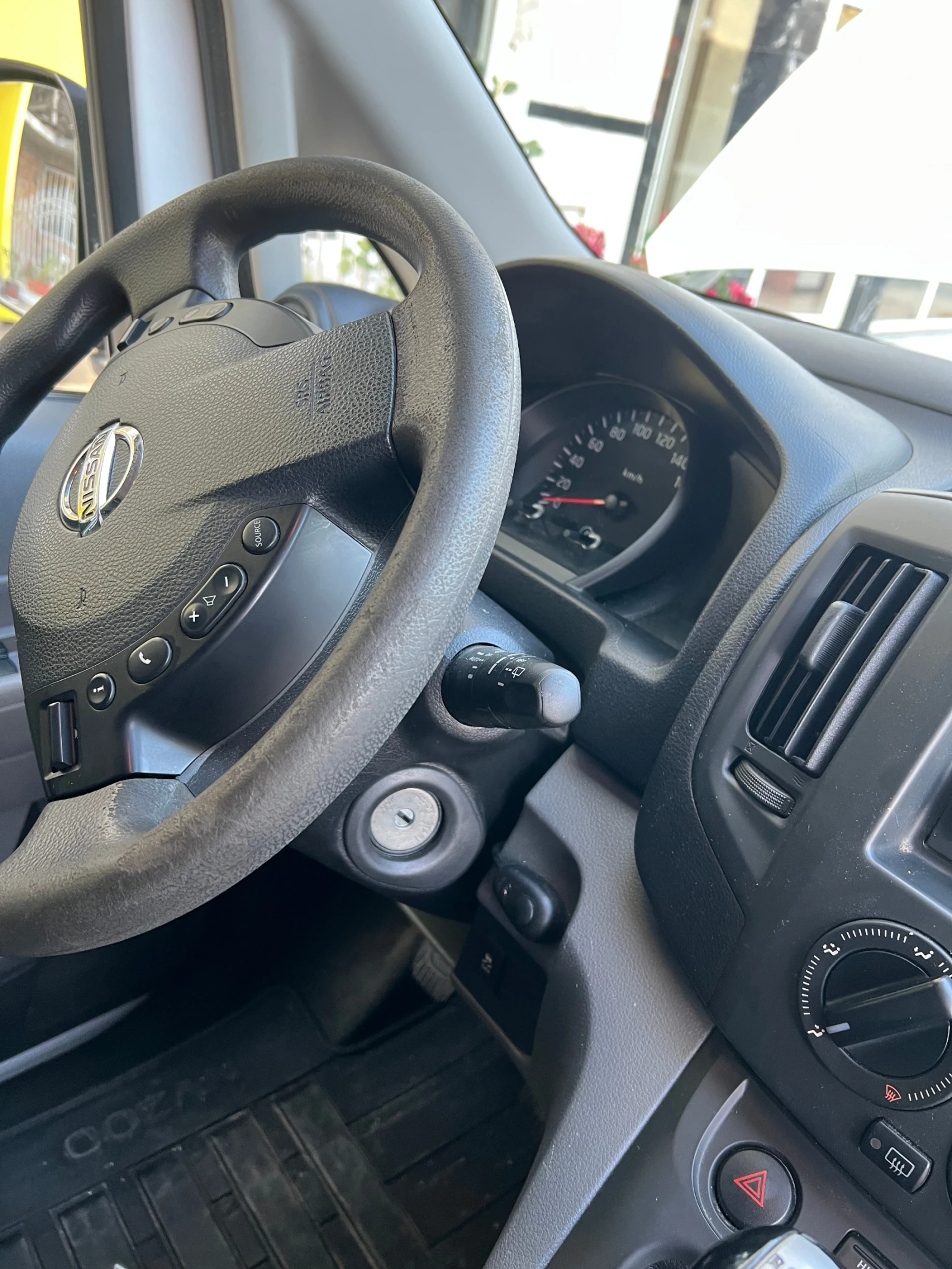 Nissan NV200  - изображение 9