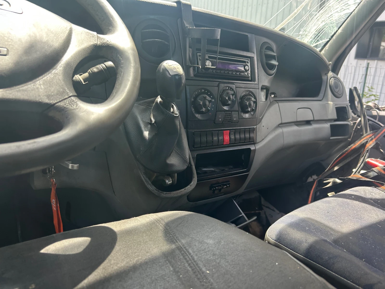 Iveco 35c18 Евро 4, снимка 3 - Бусове и автобуси - 54857565