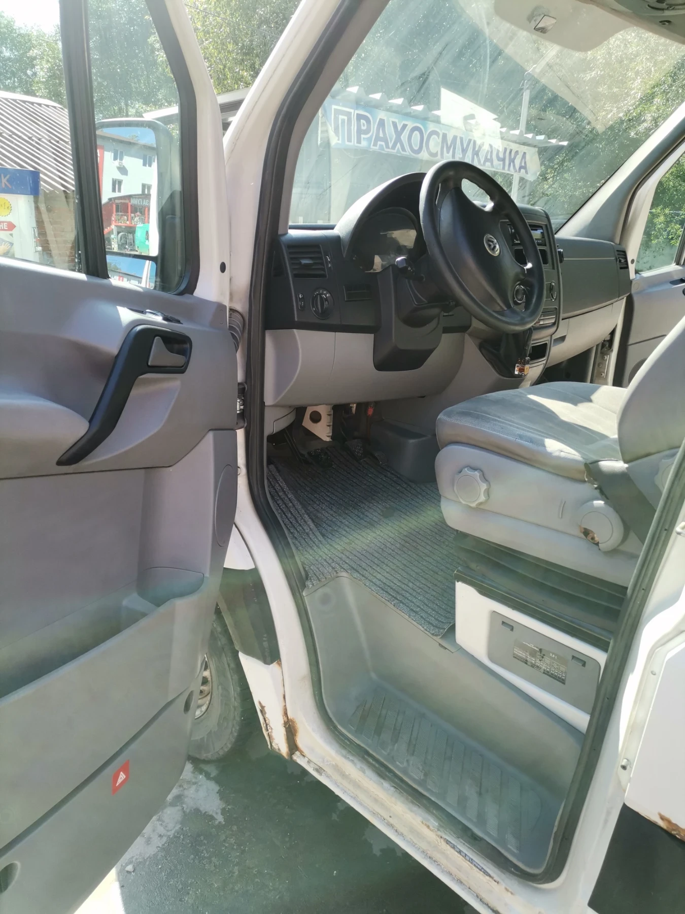 VW Crafter, снимка 10 - Бусове и автобуси - 55493012