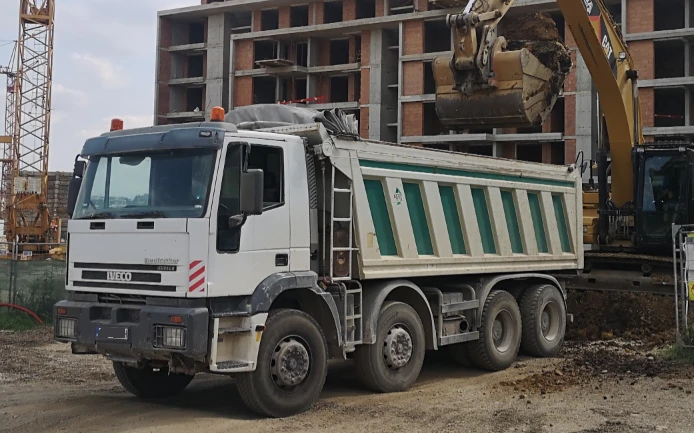 Iveco Trakker 410E44 