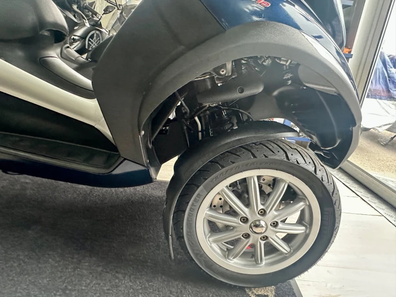 Piaggio Mp3 300i Touring 07.2012г., снимка 11 - Мотоциклети и мототехника - 52652902