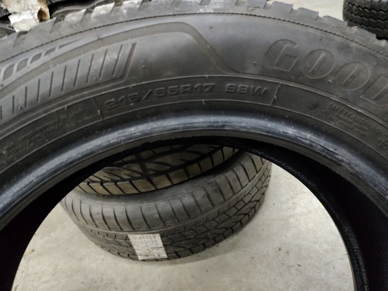  215/55R17 | Mobile.bg   6