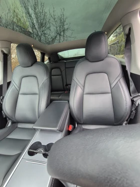 Tesla Model Y Long Range/Dual Motor/22г, снимка 11