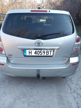 Toyota Corolla verso 2.2 D4D, снимка 4
