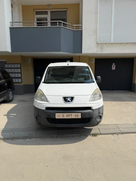     Peugeot Partner Peugeot Partner 2011