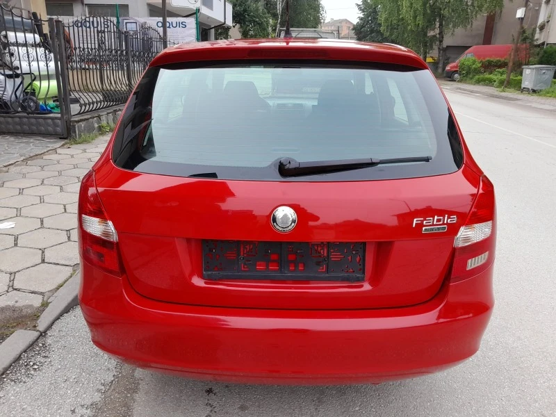 Skoda Fabia 1.4i-86к.с. 4 цилиндри, снимка 4 - Автомобили и джипове - 45894002