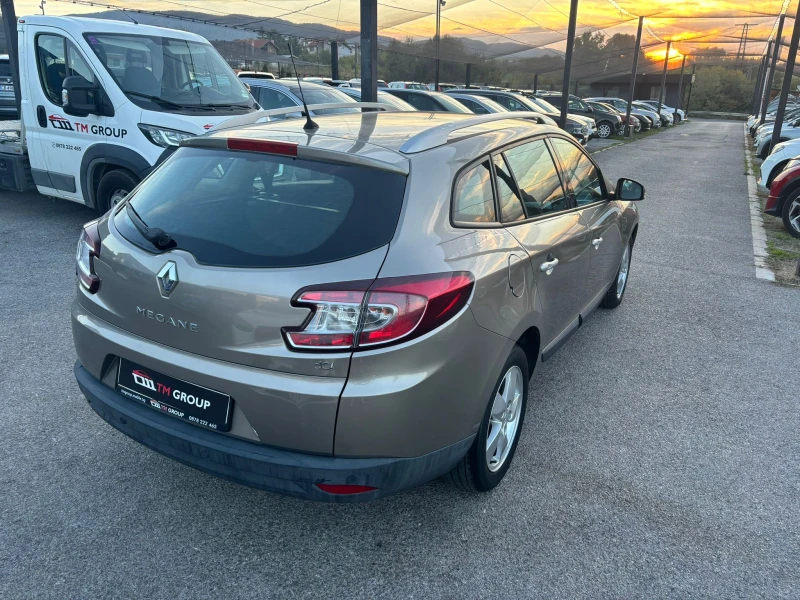 Renault Megane 1.5 DCI, снимка 6 - Автомобили и джипове - 47440935