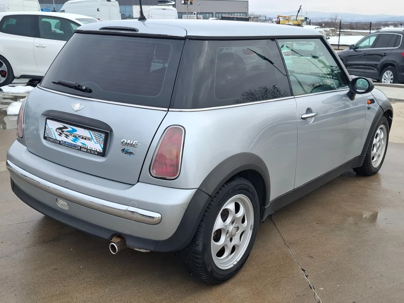 Mini One 1.6i/Клима/Италия, снимка 4 - Автомобили и джипове - 48678859