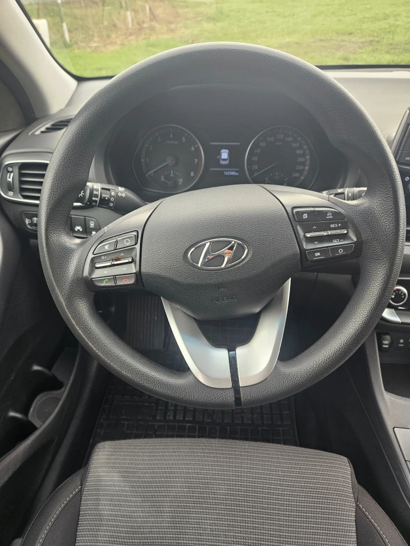 Hyundai I30 НОВ ВНОС - КАТО НОВ, снимка 9 - Автомобили и джипове - 49546450