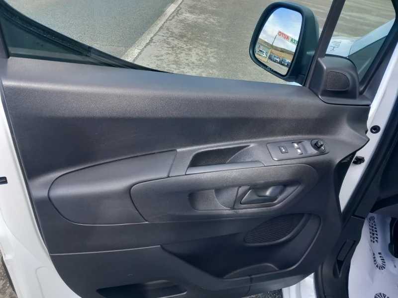 Peugeot Partner 1.6HDI, снимка 11 - Автомобили и джипове - 49734558