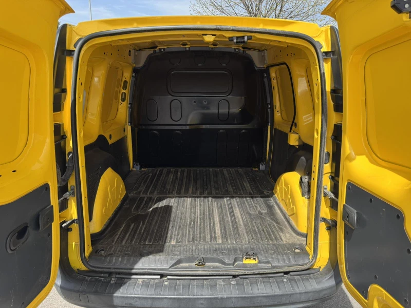 Renault Kangoo 1.5DCI, снимка 9 - Автомобили и джипове - 49930048