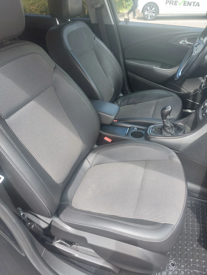 Opel Astra J 1, 7 CDTI Sports Tourer ISUZU, снимка 9 - Автомобили и джипове - 51658310