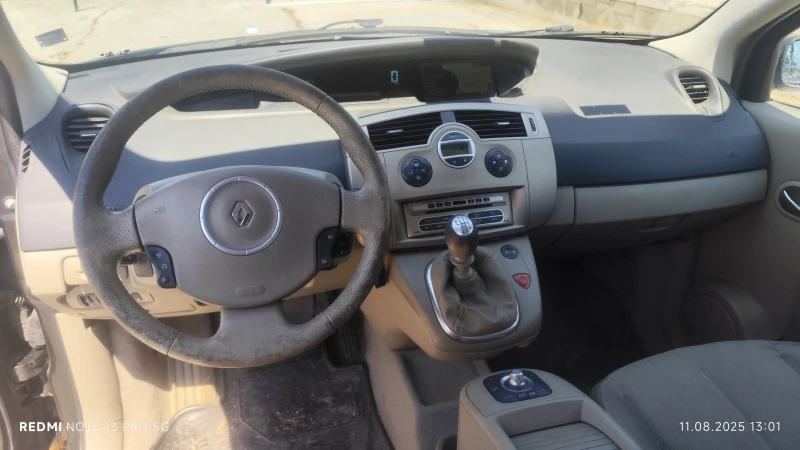 Renault Scenic, снимка 7 - Автомобили и джипове - 52881929