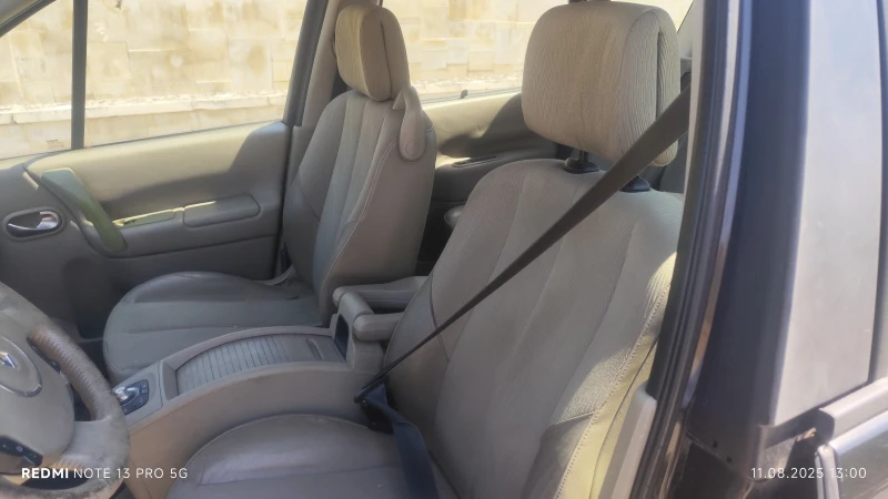 Renault Scenic, снимка 6 - Автомобили и джипове - 52881929