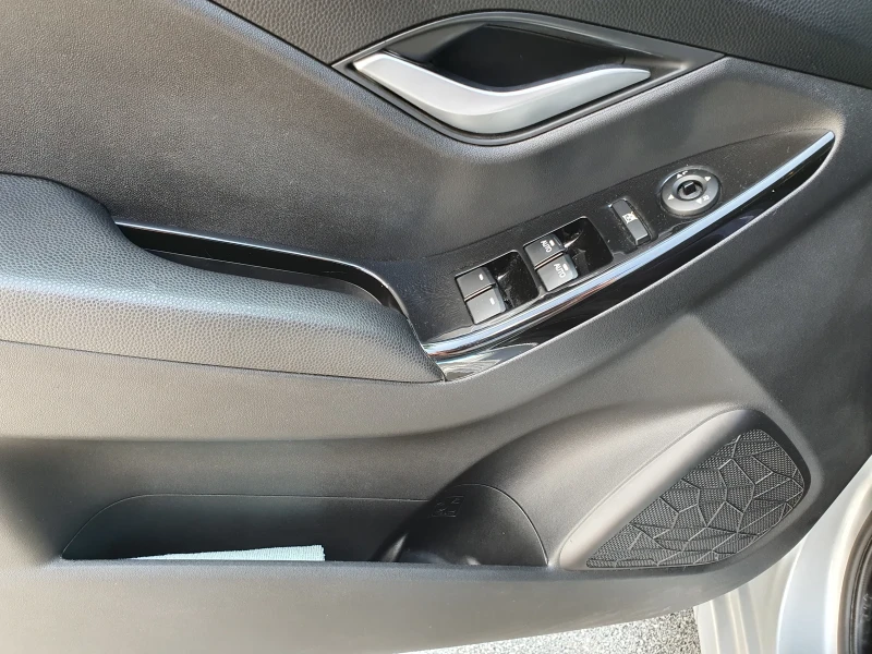 Hyundai Ix20 1.4i, снимка 11 - Автомобили и джипове - 51970107