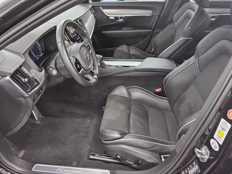 Volvo S90 R-DESIGN/235HP/MEMO/CAM/NAVI/LED/KLESS/324g, снимка 4 - Автомобили и джипове - 51724736