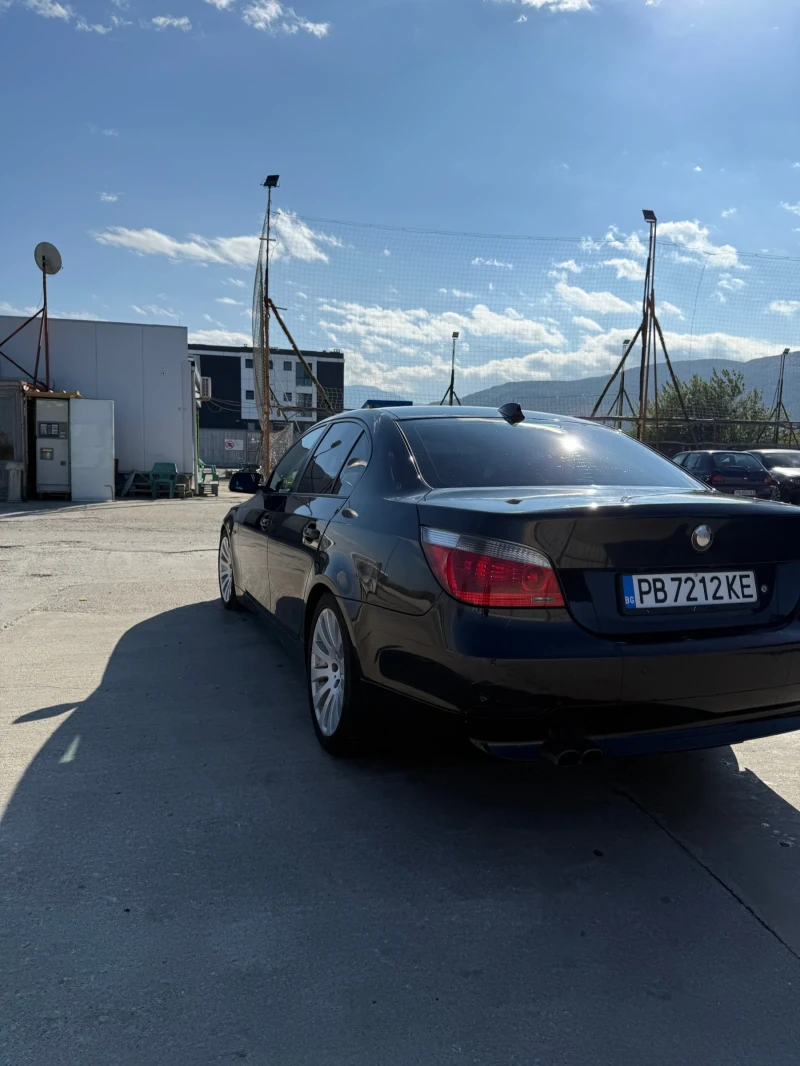 BMW 520  i m pack, снимка 6 - Автомобили и джипове - 52216047