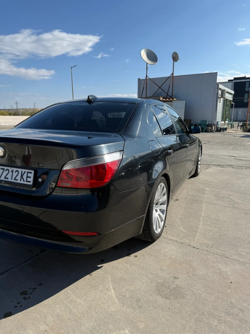 BMW 520  i m pack, снимка 8 - Автомобили и джипове - 52216047