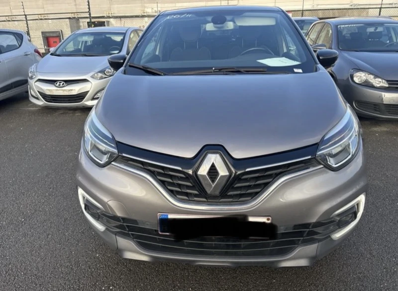 Renault Captur 1.5dCi Iridium* Full Led* Camera* Key less* Euro 6, снимка 2 - Автомобили и джипове - 52642035